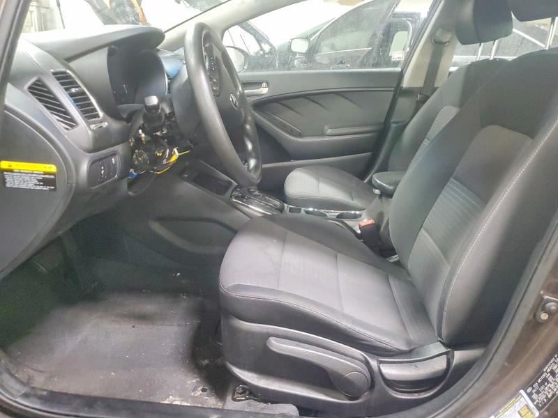 Photo 7 from auction – 2017 KIA FORTE LX with VIN 3KPFL4A74HE145937