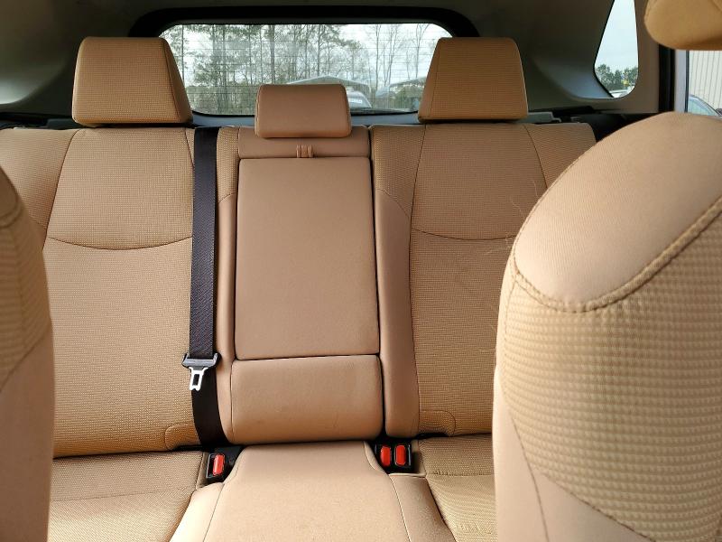 Photo 10 from auction – 2019 TOYOTA RAV4 LE with VIN JTMK1RFV7KJ003097