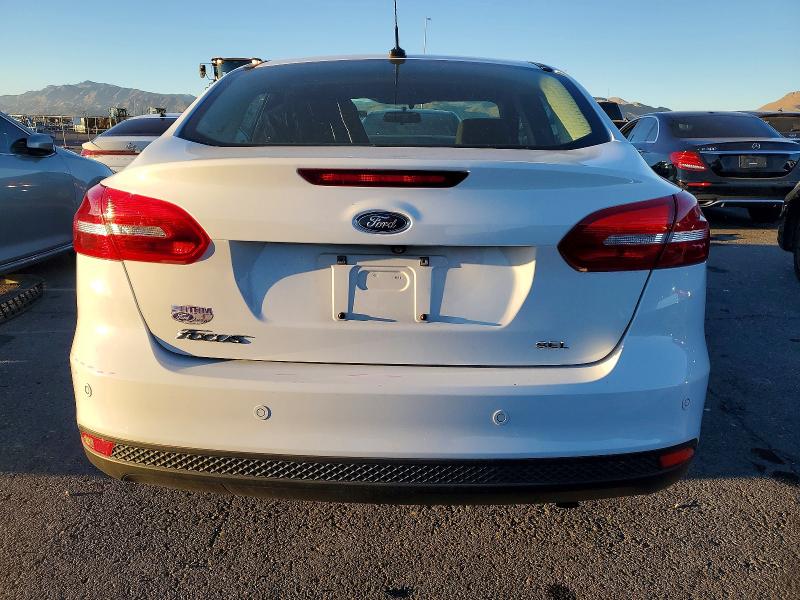 Photo 6 from auction – 2017 FORD FOCUS SEL with VIN 1FADP3H26HL343402