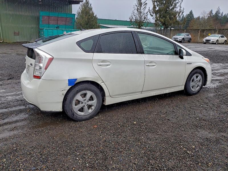 Photo 3 from auction – 2011 TOYOTA PRIUS with VIN JTDKN3DU5B0321527