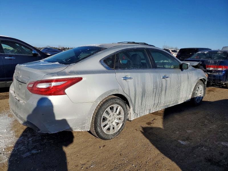 Photo 3 from auction – 2017 NISSAN ALTIMA 2.5 with VIN 1N4AL3AP2HC477263