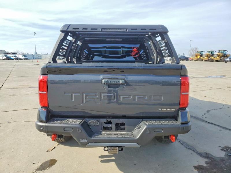 Photo 6 from auction – 2025 TOYOTA TACOMA DOU with VIN 3TYLC5LN2ST023504