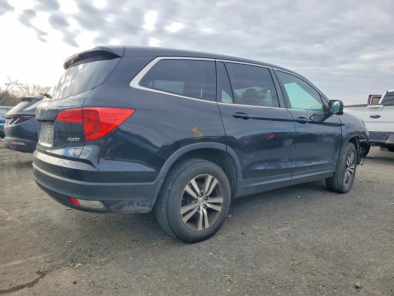 Photo 3 from auction – 2017 HONDA PILOT EX with VIN 5FNYF6H40HB099296