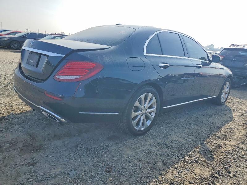 Photo 3 from auction – 2017 MERCEDES-BENZ E with VIN WDDZF4JB1HA134069