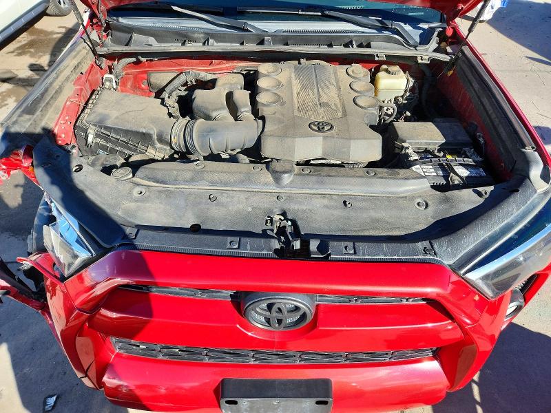 Photo 12 from auction – 2018 TOYOTA 4RUNNER SR with VIN JTEBU5JR2J5602793