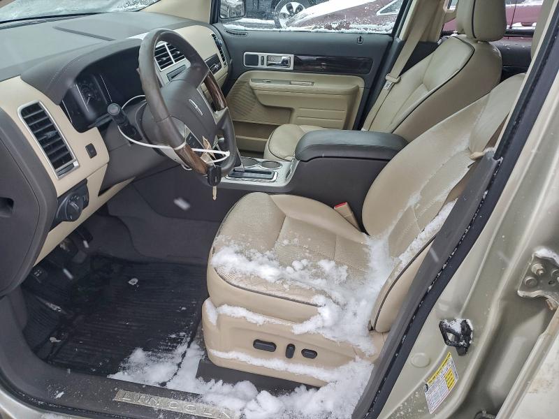 Photo 7 from auction – 2010 LINCOLN MKX with VIN 2LMDJ6JCXABJ17434