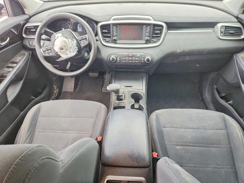 Photo 8 from auction – 2019 KIA SORENTO L with VIN 5XYPG4A38KG543166