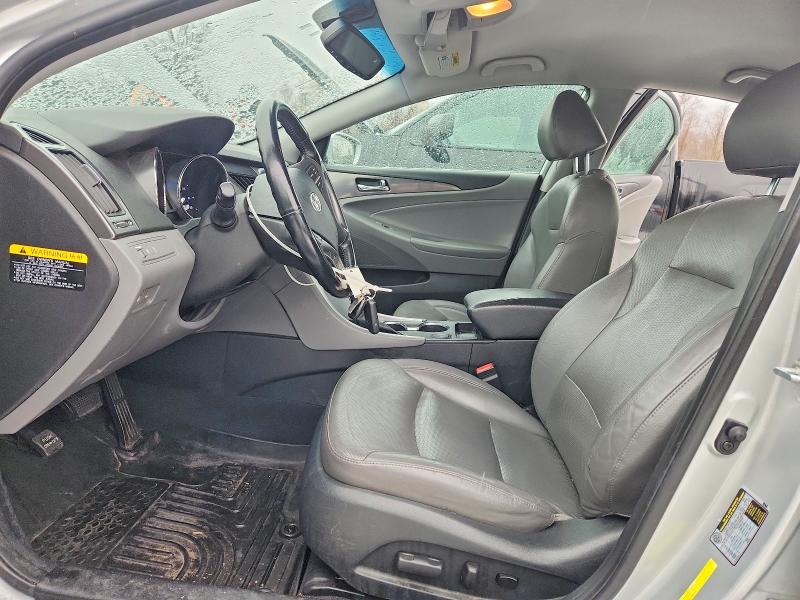Photo 7 from auction – 2013 HYUNDAI SONATA with VIN KMHEC4A42DA098840