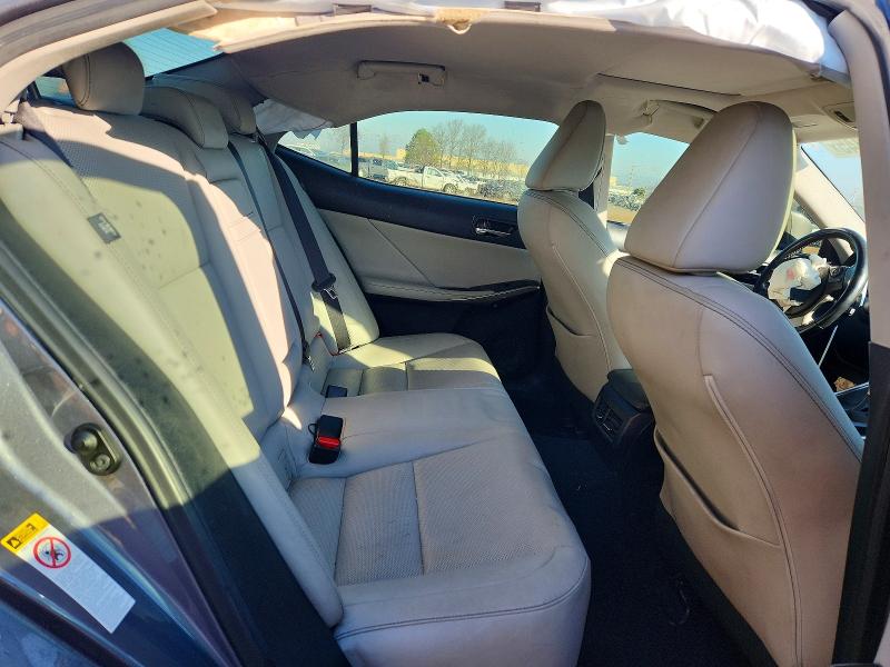 Photo 10 from auction – 2016 LEXUS IS 200T with VIN JTHBA1D21G5013245