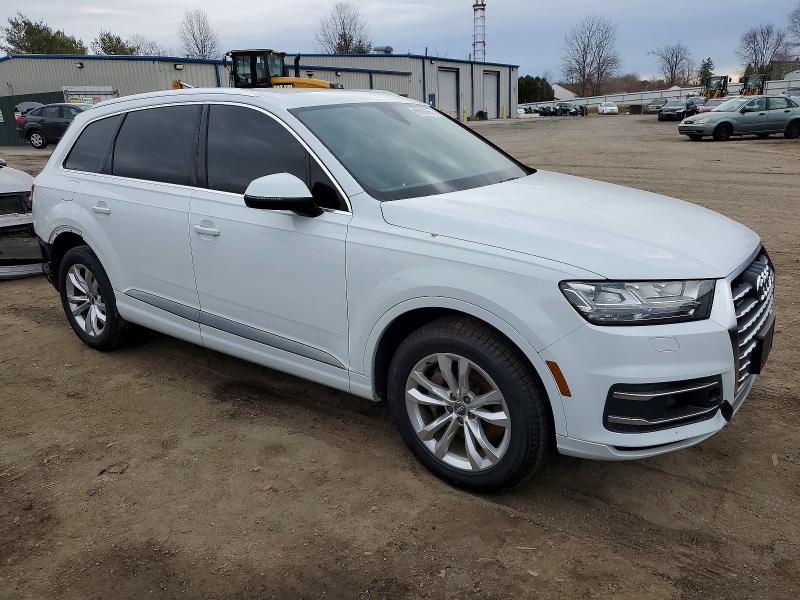 Photo 4 from auction – 2018 AUDI Q7 PREMIUM with VIN WA1LAAF74JD012399
