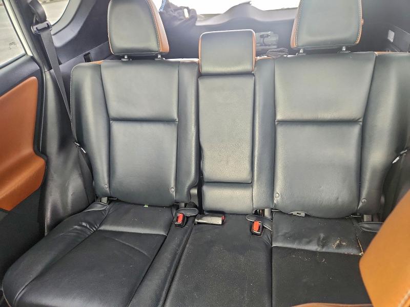 Photo 10 from auction – 2017 TOYOTA RAV4 SE with VIN 2T3NFREV5HW377718