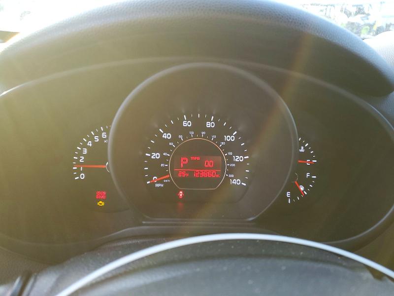 Zdjęcie 9 z aukcji – 2017 KIA SOUL + z VIN KNDJP3A54H7442505