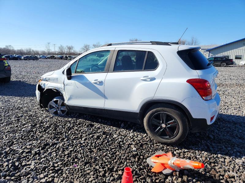 Фото 2 с аукциона – 2022 CHEVROLET TRAX 1LT с VIN KL7CJPSM2NB520485