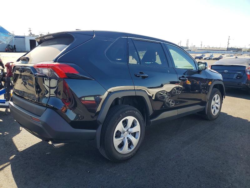 Photo 3 from auction – 2024 TOYOTA RAV4 with VIN 2T3K1RFV2RW361459
