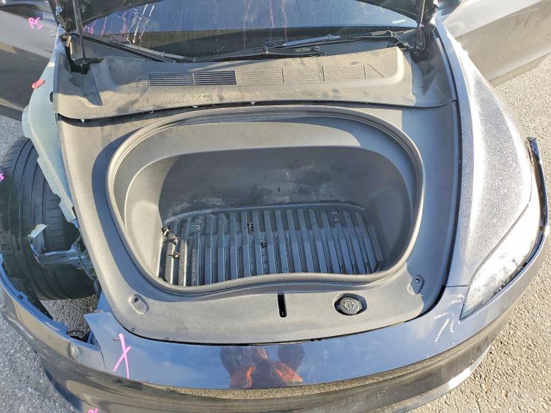Фото 11 с аукциона – 2025 TESLA MODEL 3 с VIN 5YJ3E1ET0SF989624