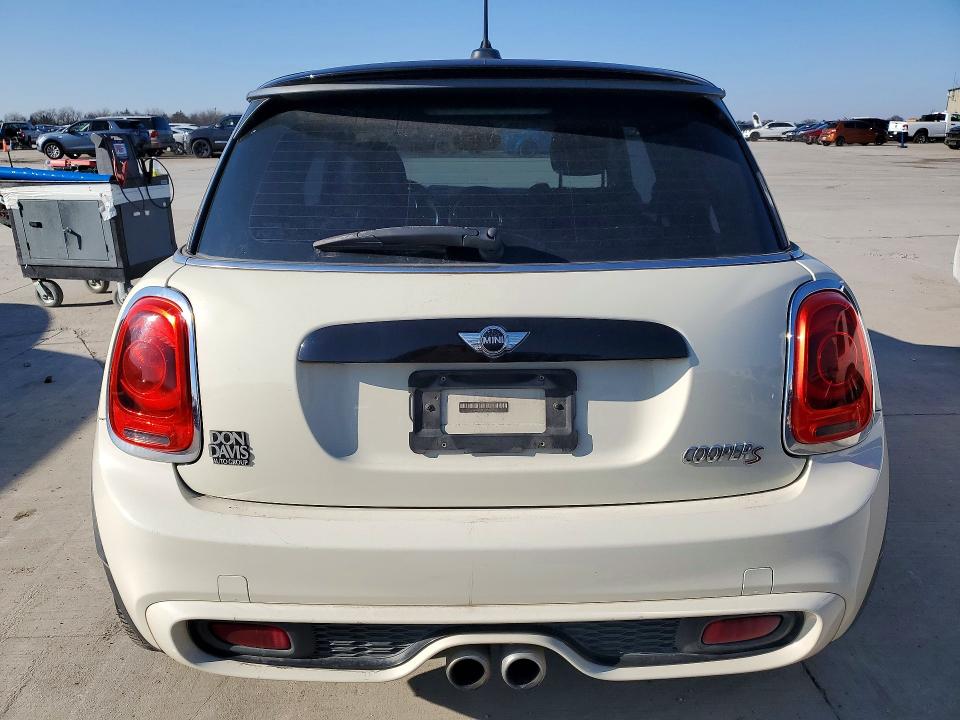 Photo 6 from auction – 2015 MINI COOPER S with VIN WMWXP7C50FT741148