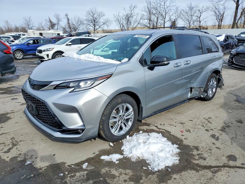 TOYOTA SIENNA XSE 2023 with VIN 5TDCSKFC5PS075160 - Photo from auction