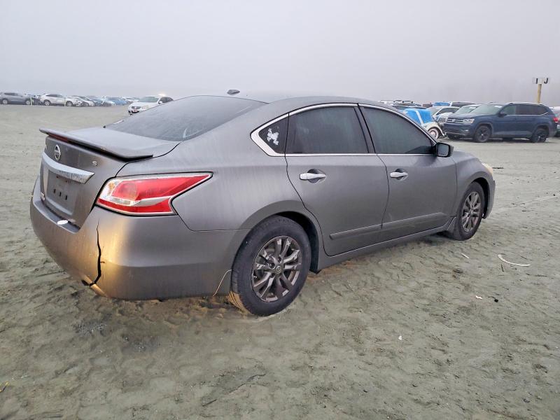 Фото 3 с аукциона – 2015 NISSAN ALTIMA с VIN 1N4AL3AP2FC437066