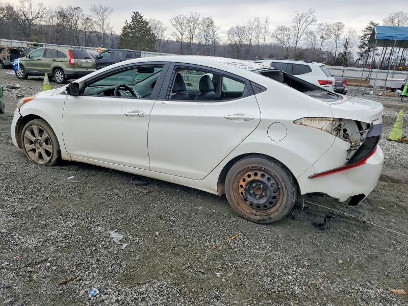 Photo 2 from auction – 2012 HYUNDAI ELANTRA GL with VIN 5NPDH4AE5CH107404