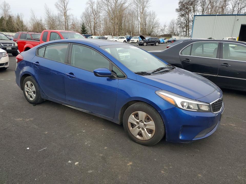 Photo 4 from auction – 2018 KIA FORTE with VIN 3KPFK4A72JE252249
