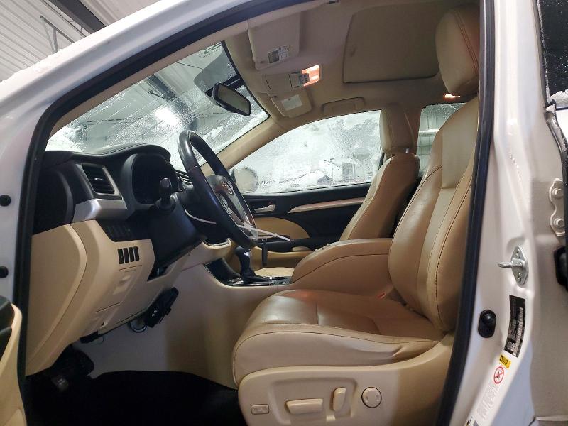 Photo 7 from auction – 2016 TOYOTA HIGHLANDER with VIN 5TDJKRFH4GS308327