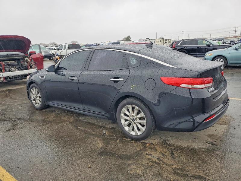 Zdjęcie 2 z aukcji – 2017 KIA OPTIMA EX z VIN 5XXGU4L37HG157423