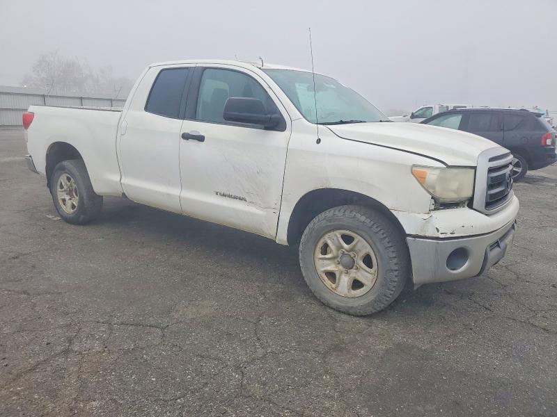 Photo 4 from auction – 2011 TOYOTA TUNDRA with VIN 5TFUM5F16BX022422