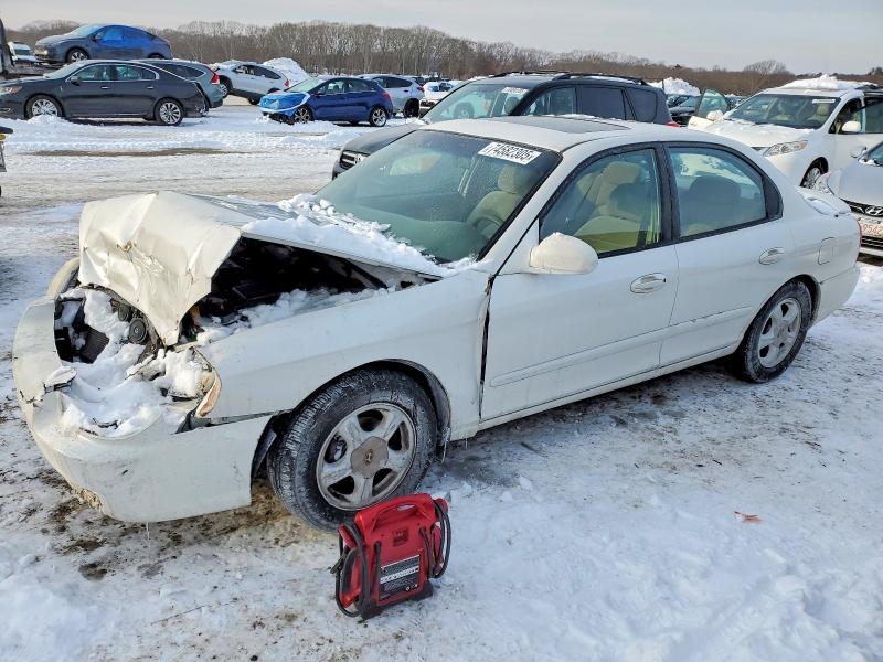 HYUNDAI SONATA GL 2000 with VIN KMHWF25S2YA161546 - Photo from auction