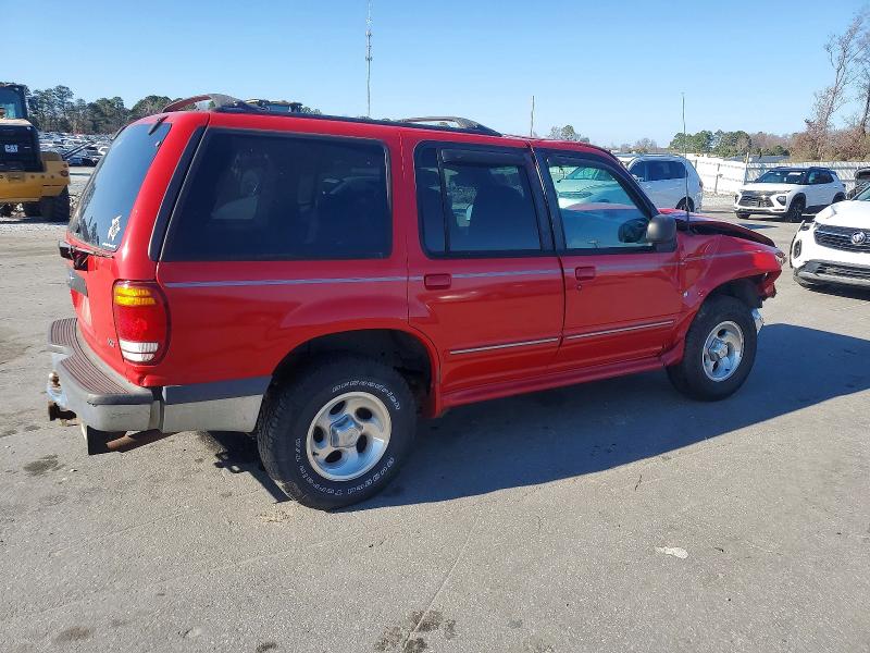 Photo 3 from auction – 1998 FORD EXPLORER with VIN 1FMZU32P5WUA42247