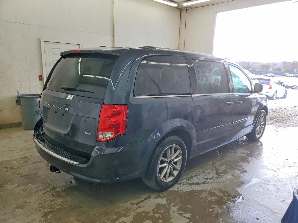 صورة رقم 3 من المزاد - 2014 DODGE GRAND CARA مع VIN 2C4RDGCG3ER258071