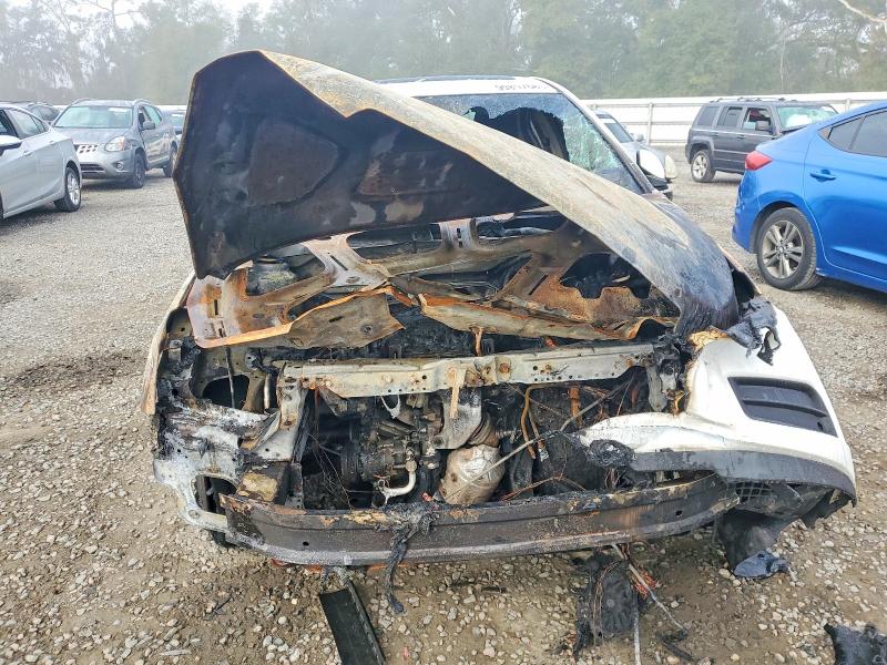 Photo 5 from auction – 2014 CHEVROLET CRUZE with VIN 1G1PC5SB0E7368817