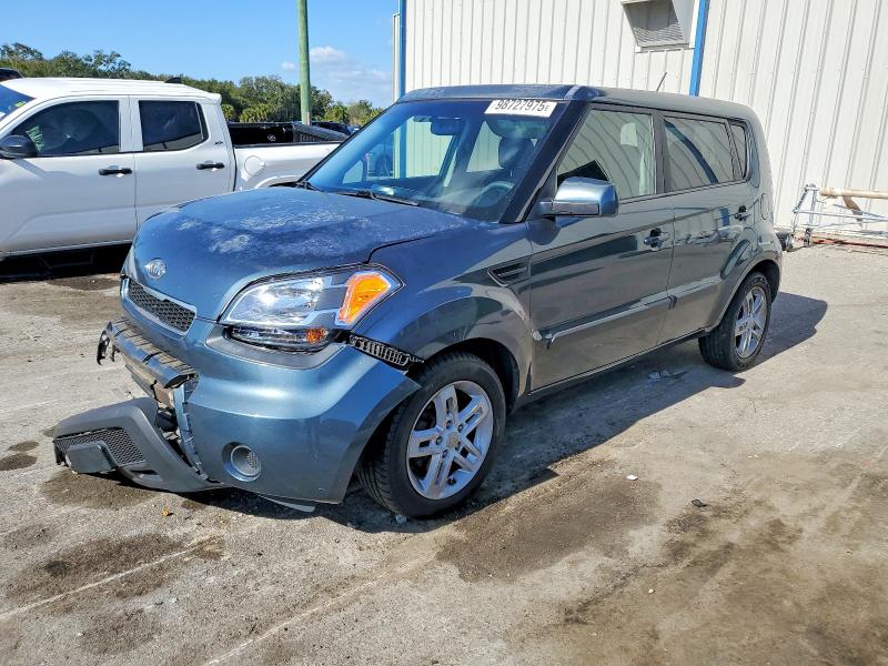 KIA SOUL 2011 with VIN KNDJT2A28B7317784 - Photo from auction