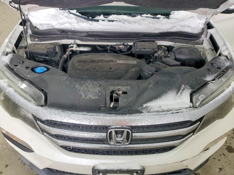 Photo 12 from auction – 2017 HONDA PILOT with VIN 5FNYF5H35HB012140