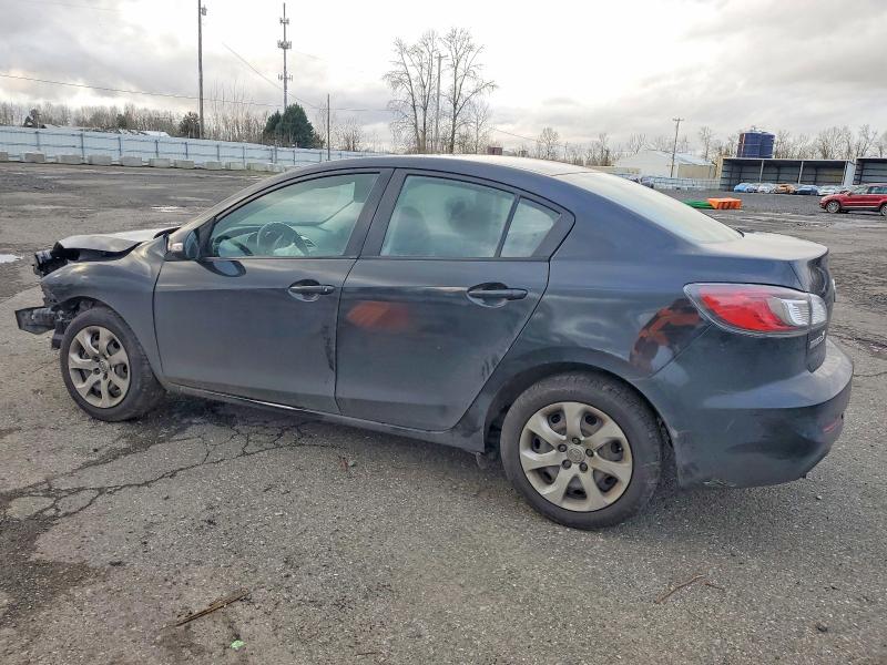 Photo 2 from auction – 2013 MAZDA 3 I with VIN JM1BL1UP9D1784756