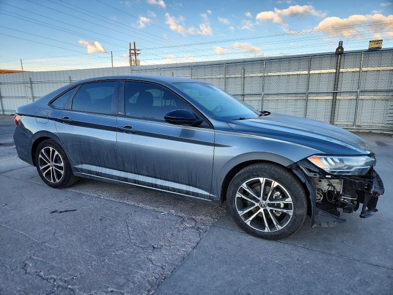 Photo 4 from auction – 2024 VOLKSWAGEN JETTA SPOR with VIN 3VWBM7BU2RM083587