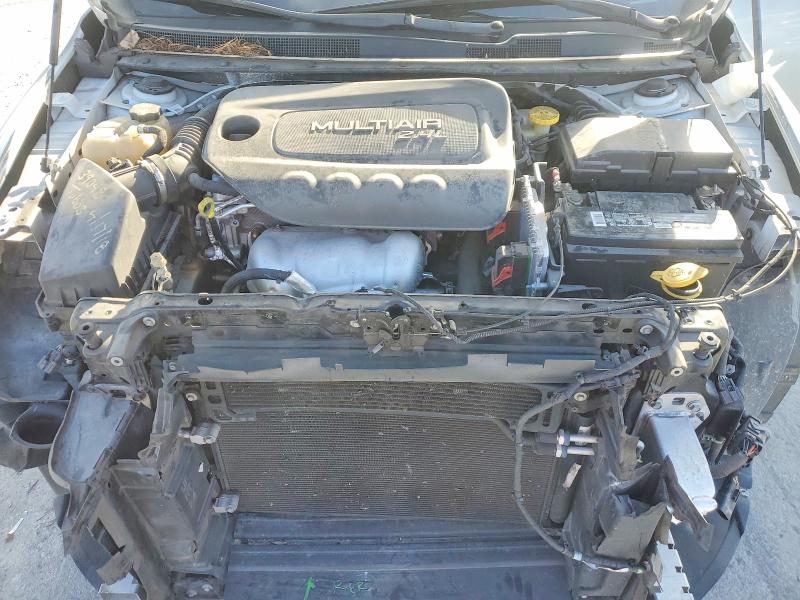 Photo 11 from auction – 2015 CHRYSLER 200 with VIN 1C3CCCAB9FN610050