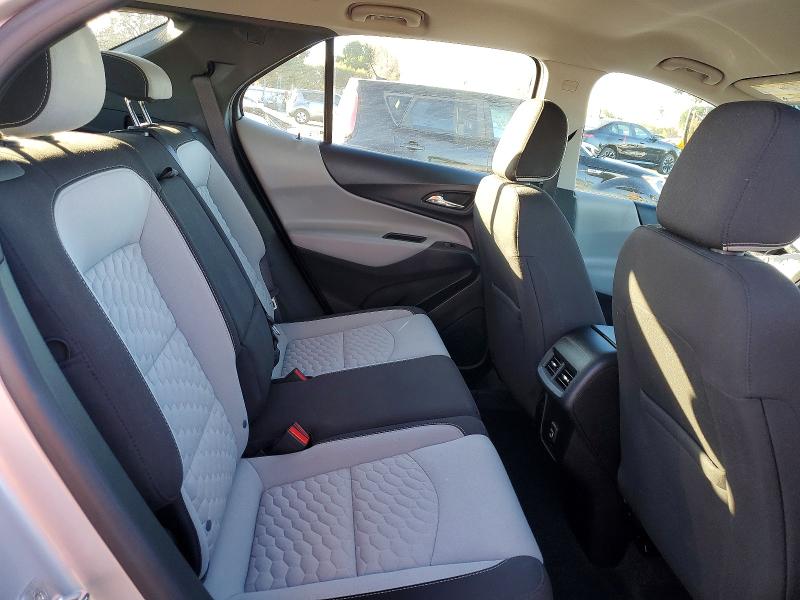 Photo 11 from auction – 2020 CHEVROLET EQUINOX with VIN 2GNAXHEV4L6211997