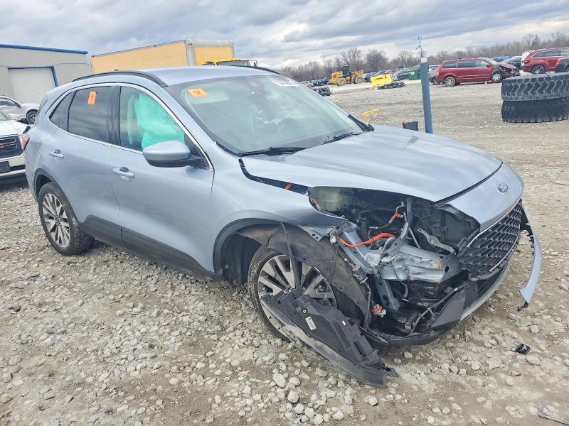 Photo 4 from auction – 2022 FORD ESCAPE with VIN 1FMCU9DZ0NUB27941