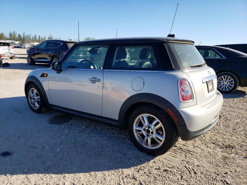 Photo 2 from auction – 2013 MINI COOPER with VIN WMWSU3C54DT549188