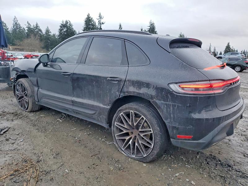 Photo 2 from auction – 2023 PORSCHE MACAN BASE with VIN WP1AA2A57PLB00613