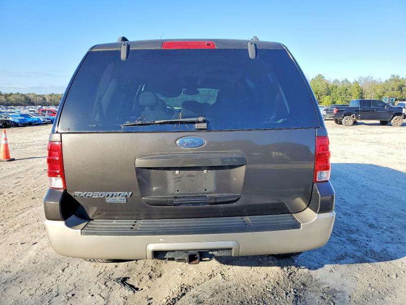 Photo 6 from auction – 2005 FORD EXPEDITION with VIN 1FMPU17545LA81967