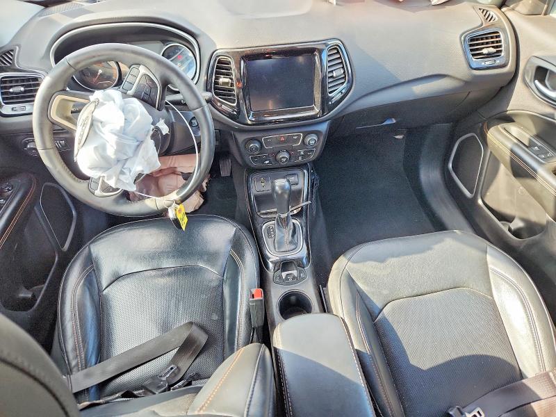 Photo 8 from auction – 2019 JEEP COMPASS with VIN 3C4NJCCB4KT749178