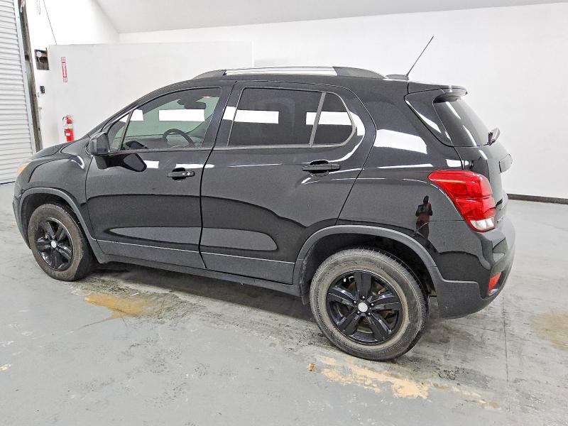 Photo 2 from auction – 2021 CHEVROLET TRAX 1LT with VIN KL7CJPSM3MB366819