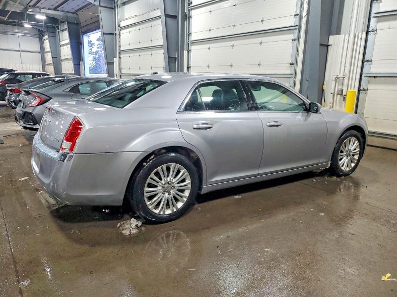 Photo 3 from auction – 2014 CHRYSLER 300 with VIN 2C3CCARGXEH201244
