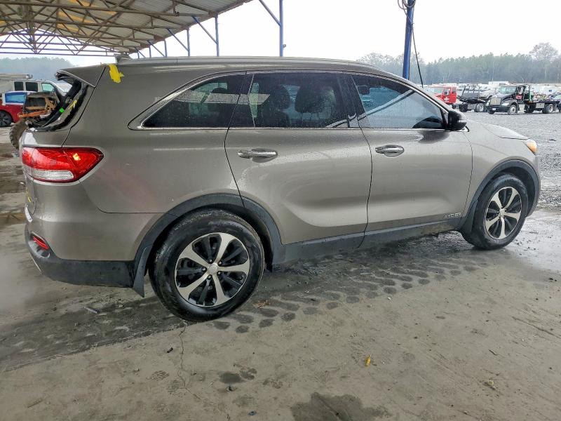 Photo 3 from auction – 2016 KIA SORENTO EX with VIN 5XYPHDA52GG018903