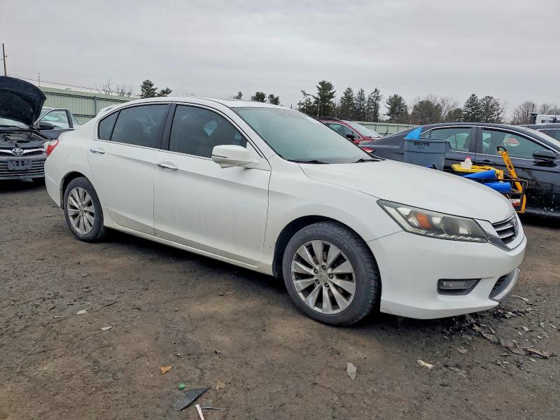 Photo 4 from auction – 2015 HONDA ACCORD EXL with VIN 1HGCR3F80FA022862