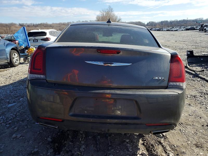 Photo 6 from auction – 2019 CHRYSLER 300 with VIN 2C3CCABG1KH555448