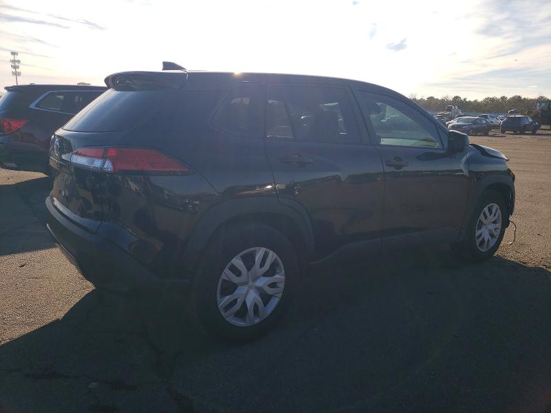 Photo 3 from auction – 2023 TOYOTA COROLLA CROSS with VIN 7MUAAAAG1PV045643