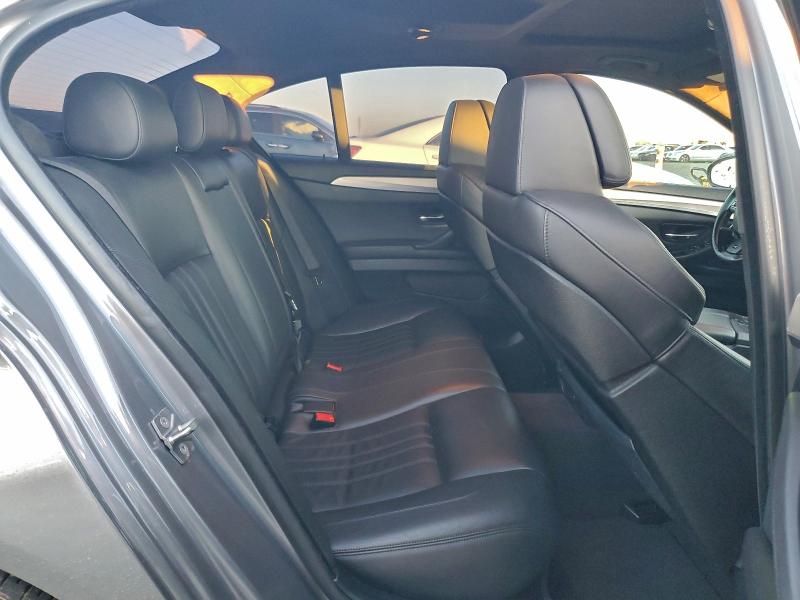 Photo 10 from auction – 2013 BMW M5 with VIN WBSFV9C52DC772259