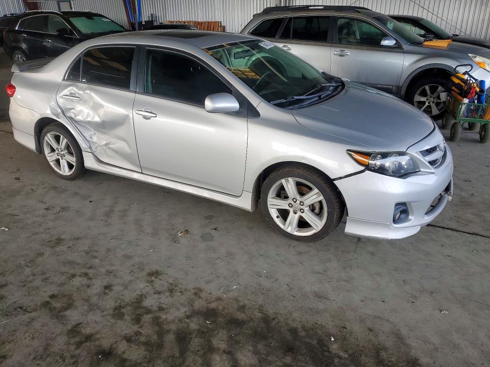 Photo 4 from auction – 2013 TOYOTA COROLLA with VIN 2T1BU4EE3DC998469